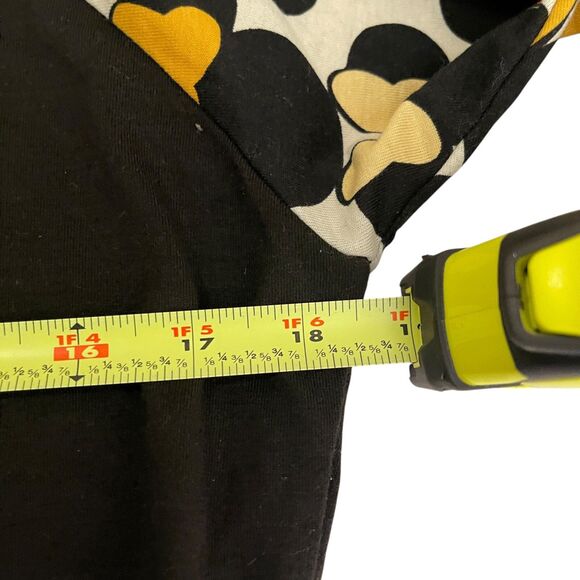 Disney LuLaRoe Shirt Women's Small Minnie Mouse Black Short Sleeve Top - Picture 8 of 9